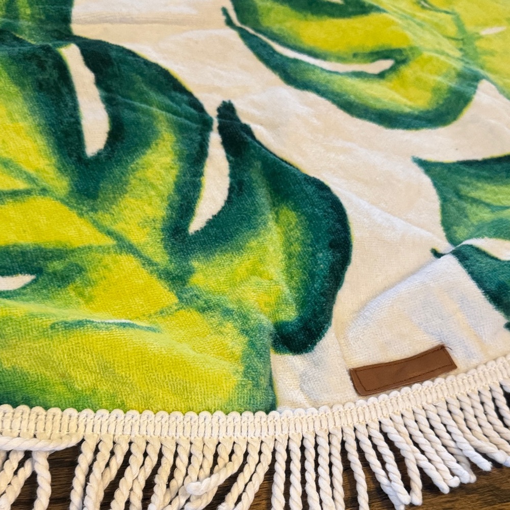 PALM PRINT ROUND TOWEL by Pure Vida - Picture 2 of 7